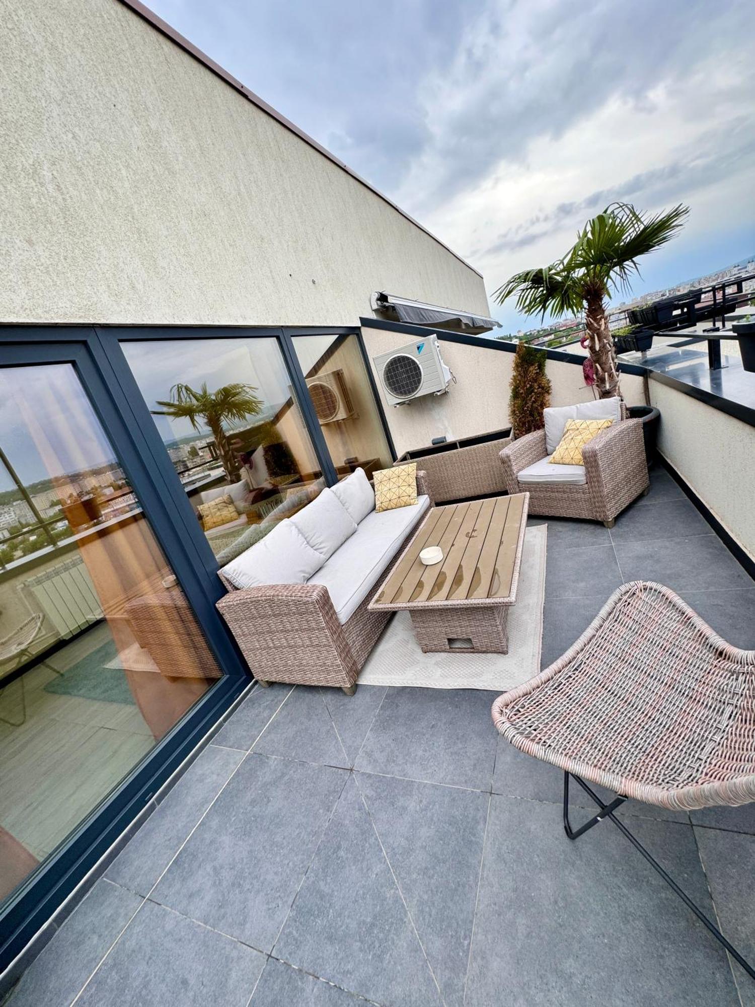 Penthouse Exclusive View , Iasi Leilighet Eksteriør bilde