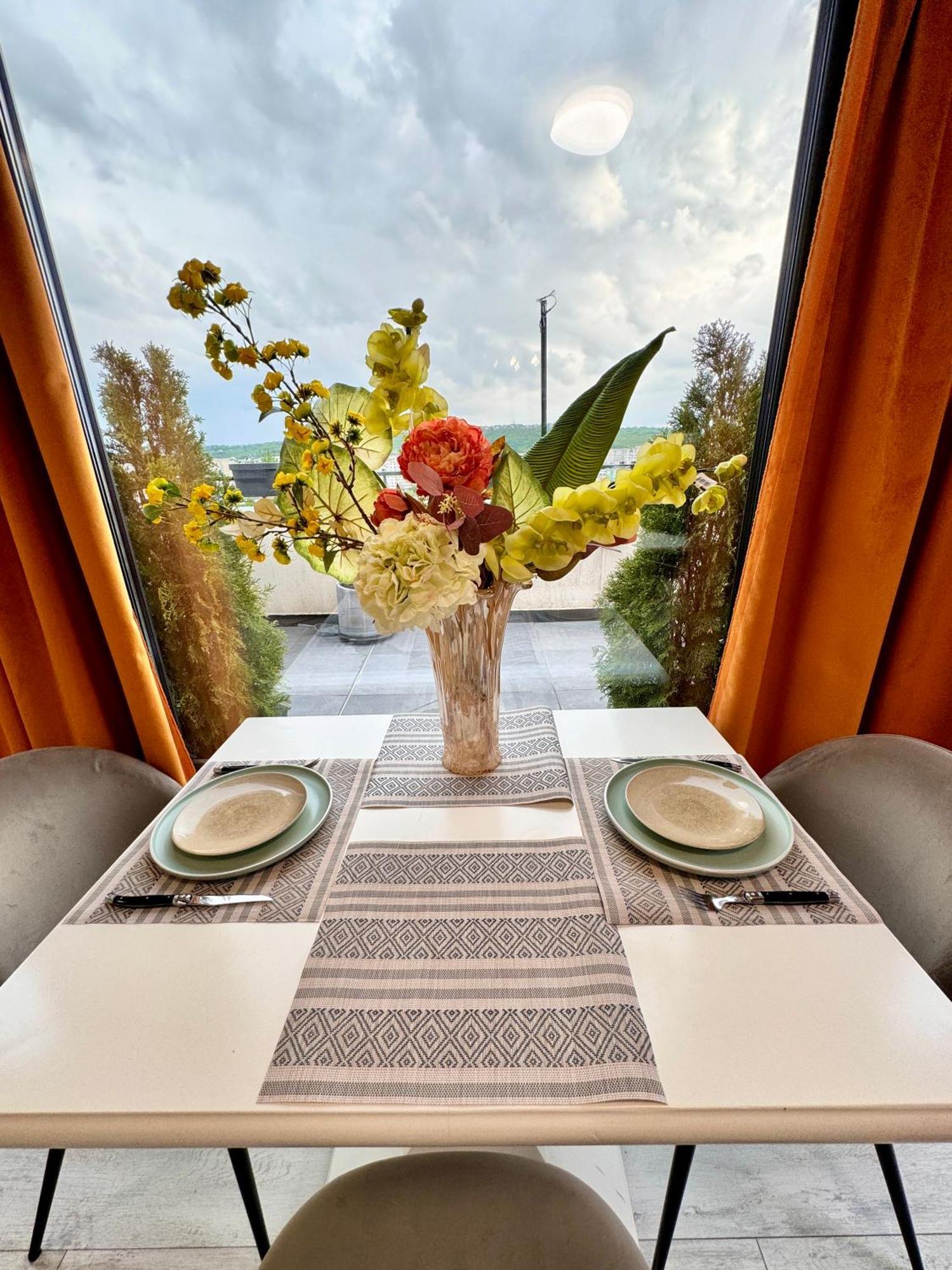 Penthouse Exclusive View , Iasi Leilighet Eksteriør bilde