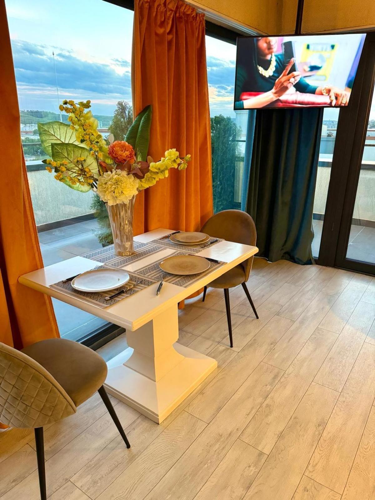 Penthouse Exclusive View , Iasi Leilighet Eksteriør bilde